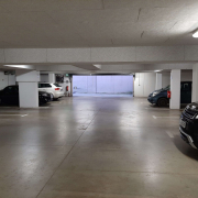 Tiefgaragenstellplatz im Zentrum von Rondorf zu vermieten