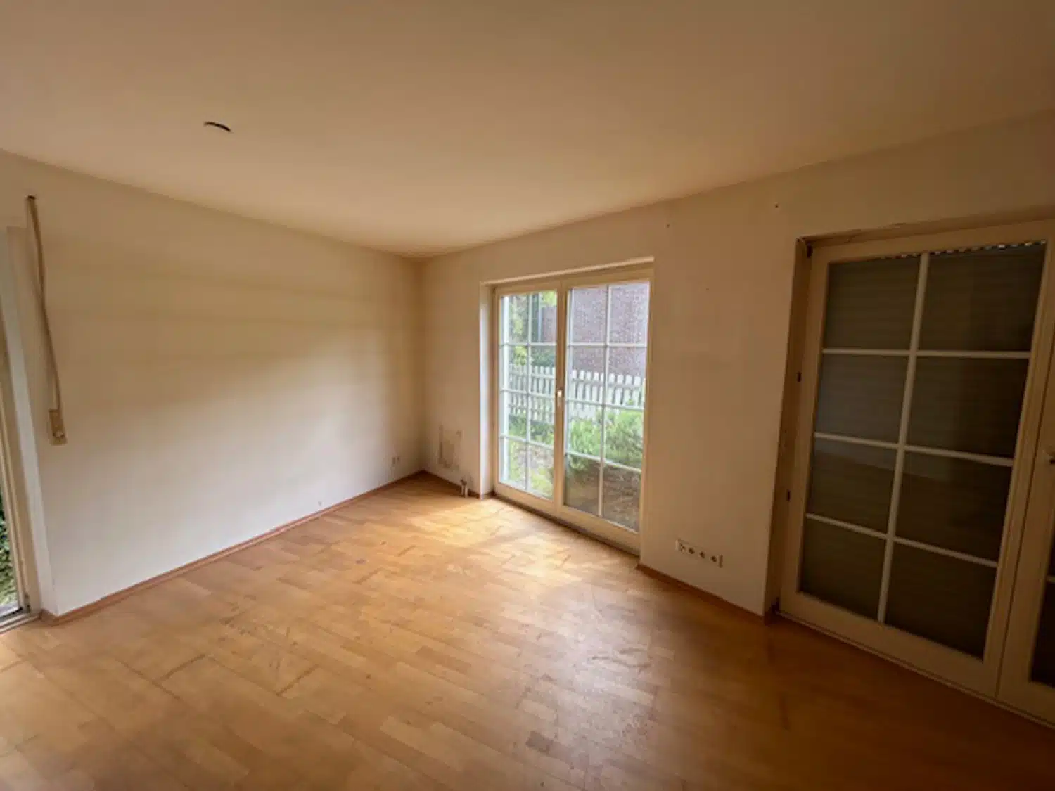 Das Zimmer vor der Renovierung - Vorherbild